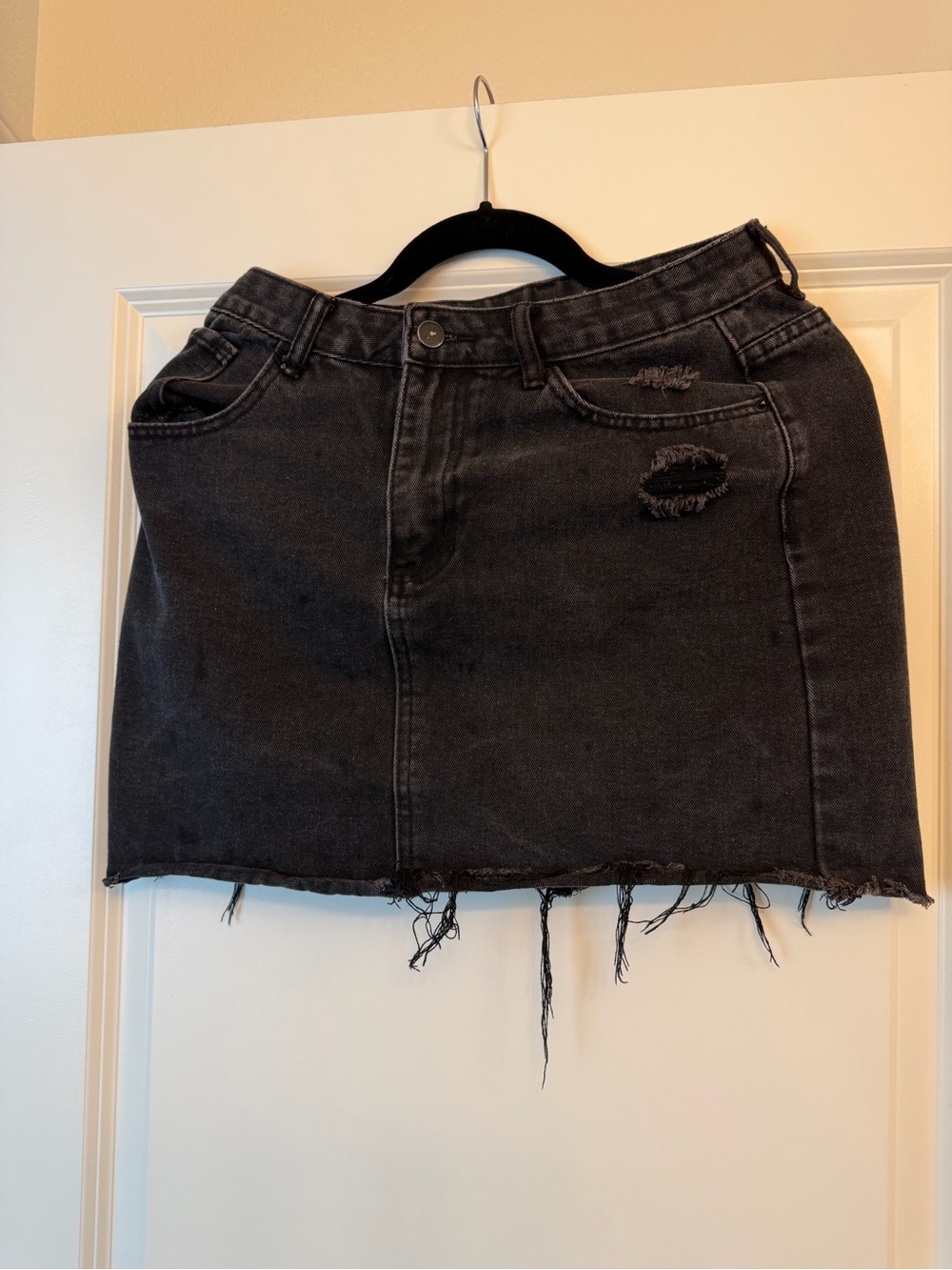 SHEIN Black Distressed Frayed Hem Denim Mini Skirt